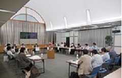 会議の様子の写真