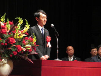 写真1　来賓挨拶　宮川衆議院議員